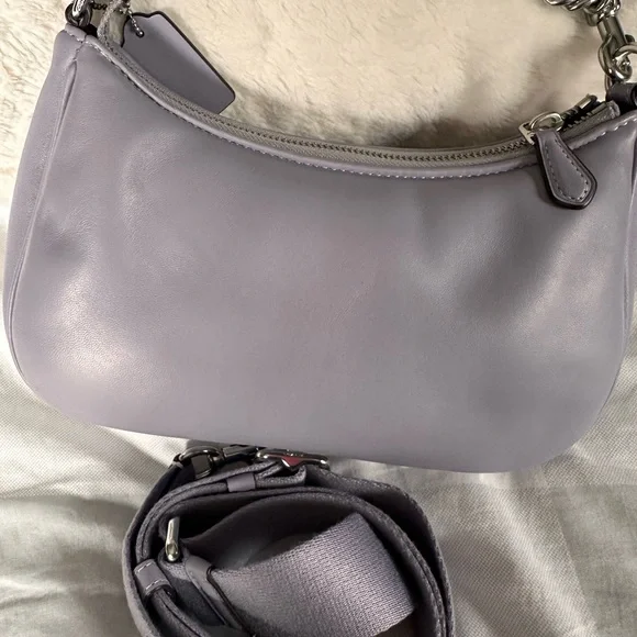 Coach lilac hobo bag! - Picture 2 of 4